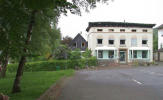 Die ausgebrannte "Trappe" am alten Schulplatz (2002)
